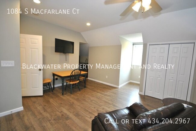 Building Photo - Beautiful Home in Lake Vista