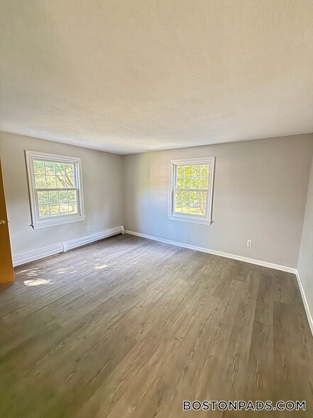 Building Photo - 53 Ridgewood Ln
