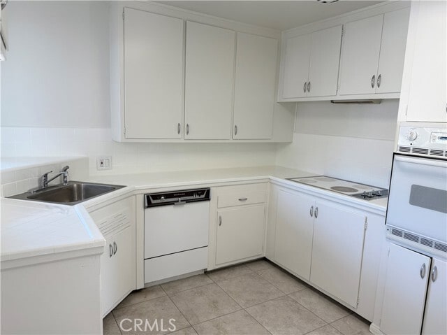 Building Photo - 9822 Joyzelle Dr