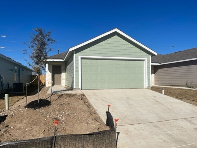 Primary Photo - Ready for Move In- Modern & Roomy- 4 Bedro...