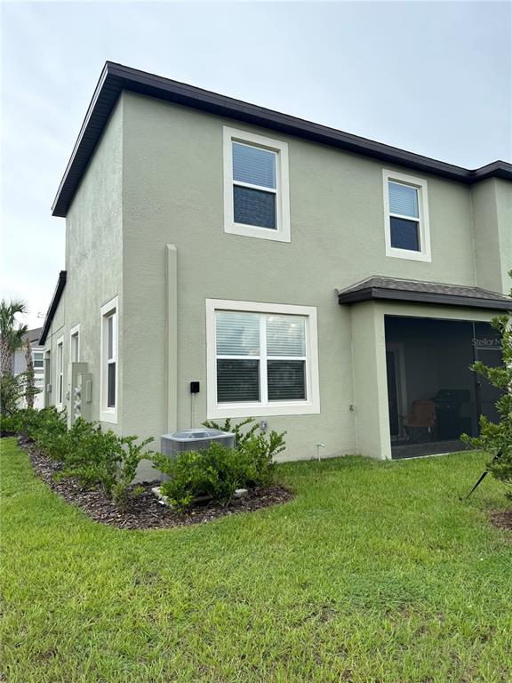 Building Photo - 32142 Spiceberry St