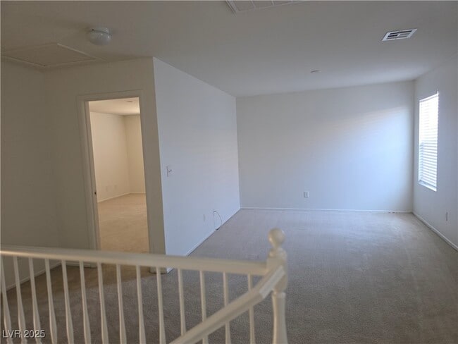 Building Photo - 9252 Valley Ranch Ave