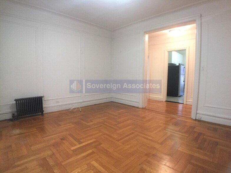 Building Photo - 664 W 163rd St