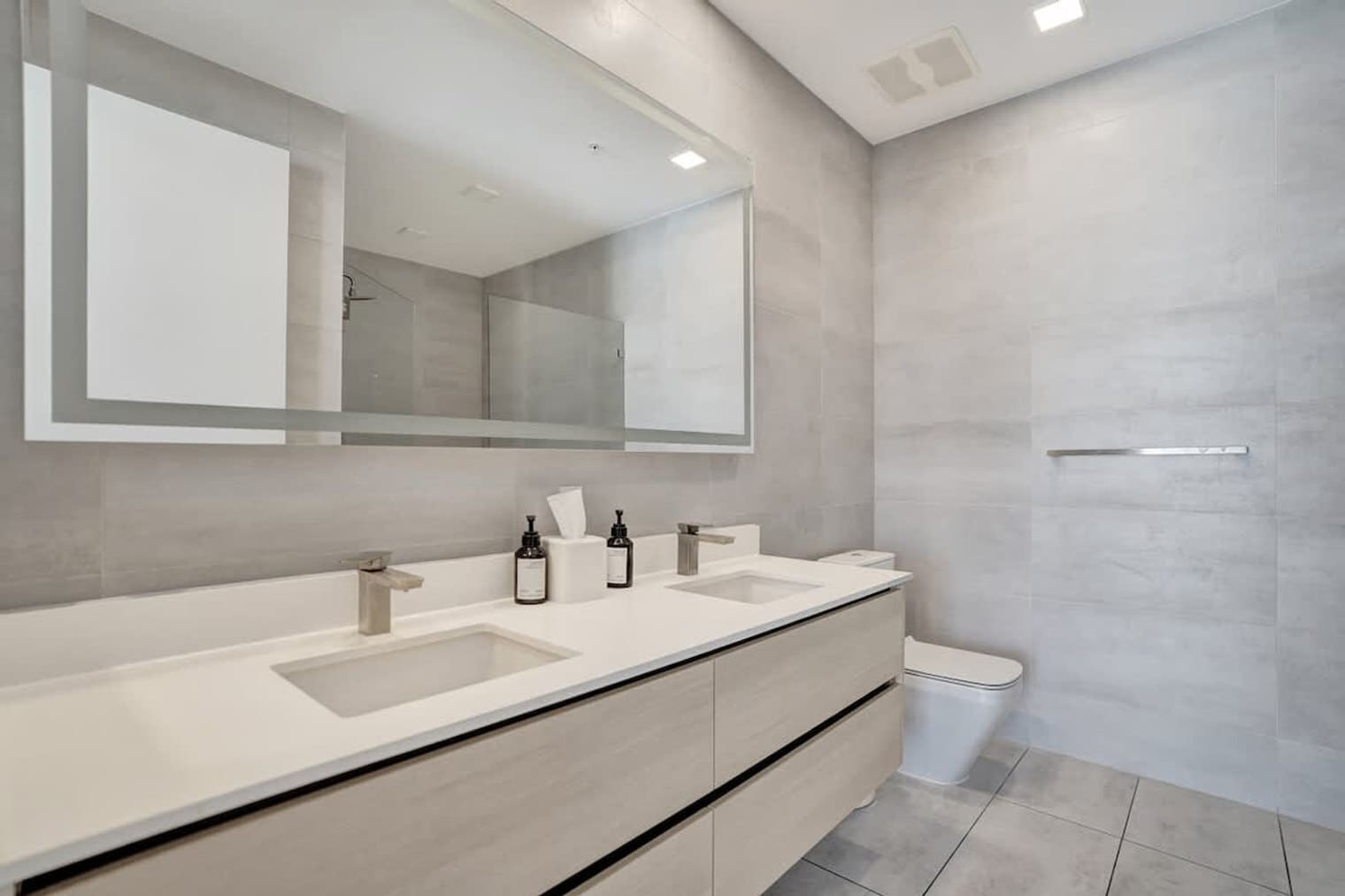 Building Photo - 1220 17th St