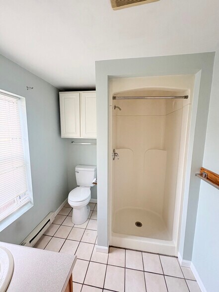 Building Photo - 530 High St