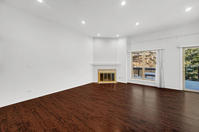 Building Photo - 1017 Arbor Ct