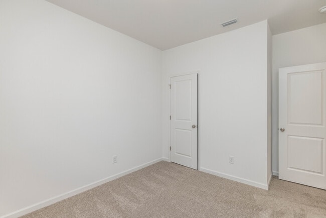 Building Photo - BRAND NEW 3 Bedroom Home - Stonebridge Fairways - Available NOW