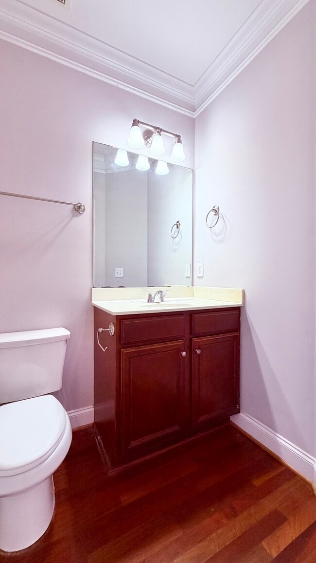 Building Photo - Perfect West Midtown Location! 4 Bedroom Townhouse, Granite, Hardwood Floors