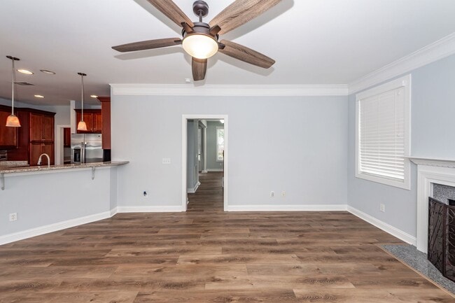 Building Photo - 4 Bedroom, 2.5 Bathroom Home in Reminisce ...