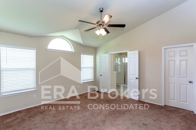 Building Photo - 1307 Stonewall Ridge