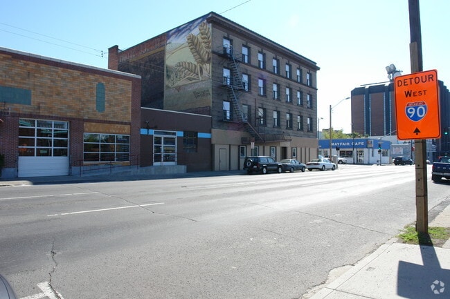 Building Photo - New Washington