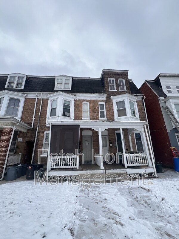 Building Photo - 264 W Cottage Pl