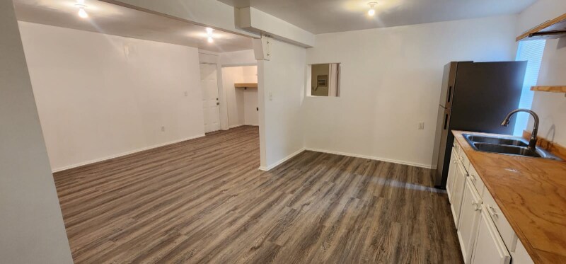 Building Photo - 605 N 4th St