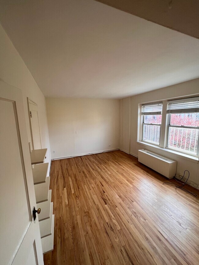 126 Woodside Green 126 Woodside Green Stamford CT 06905 Apartment