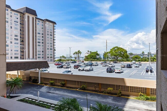 Building Photo - 5200 Brittany Dr S