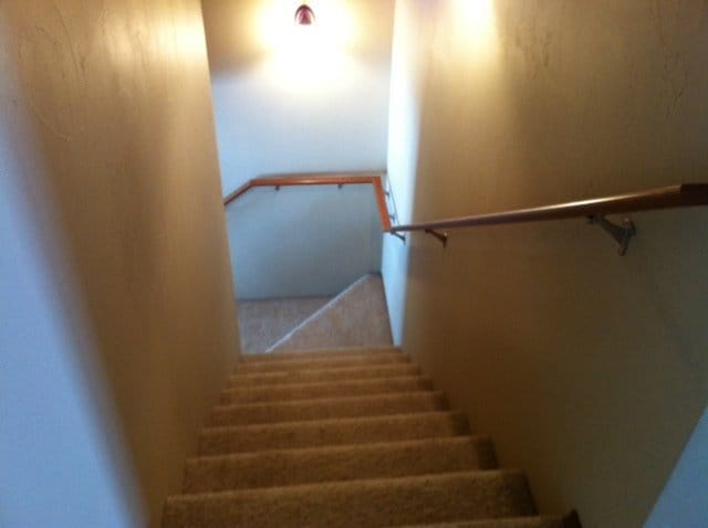 Building Photo - 4350 Glenwood #C