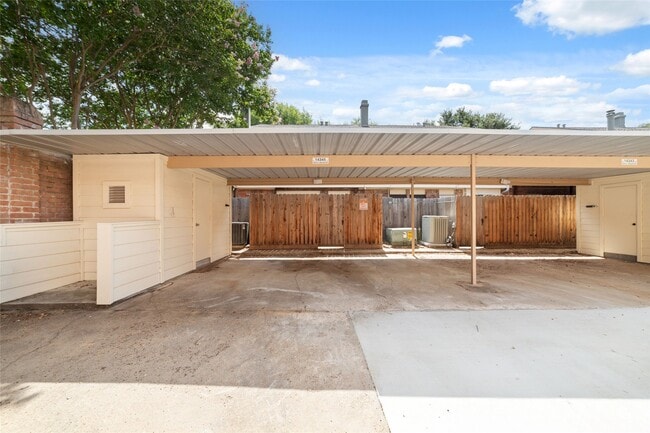 Building Photo - 14345 Misty Meadow Ln