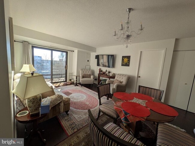 Building Photo - 2111 Wisconsin Ave NW