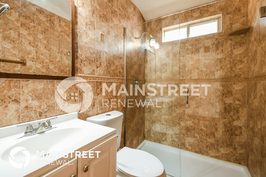 Building Photo - 9751 Red Clover Ave