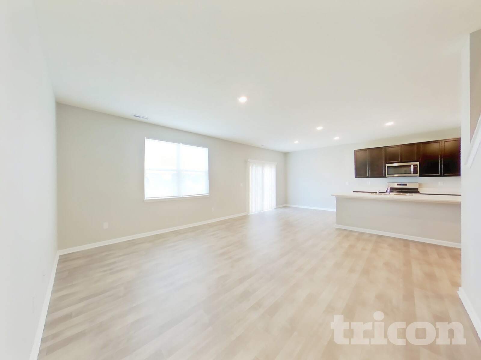 Building Photo - 9137 Hemingway Dr