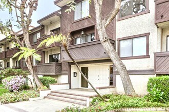 Building Photo - Canyon Glen Apartments