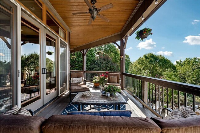 Building Photo - 6407 Grand Marina Cir