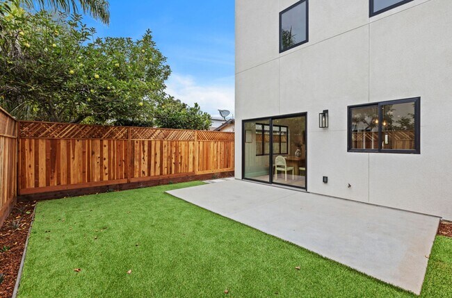 Building Photo - Long Term, Unfurnished Rental in Imperial Beach