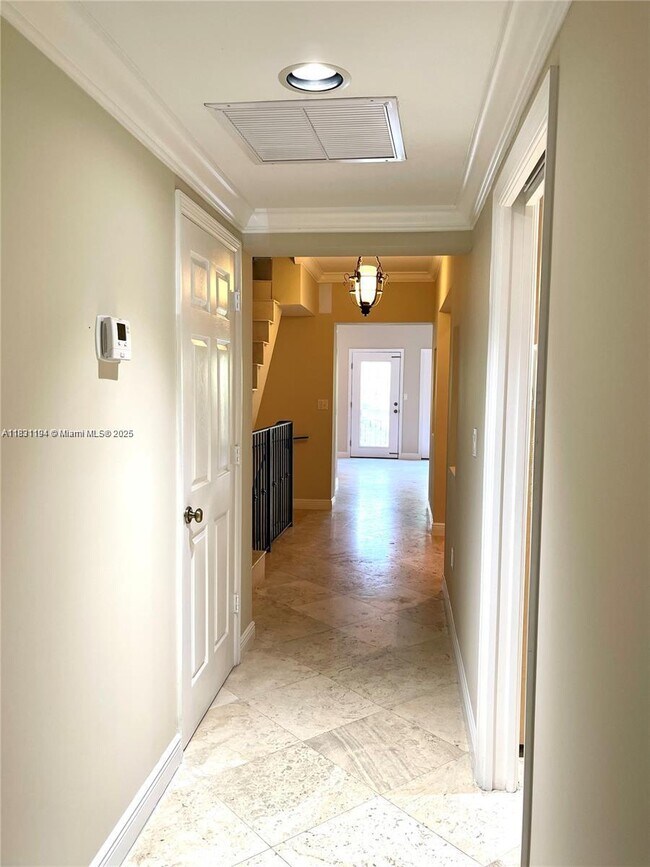 Building Photo - 6204 Paradise Point Dr