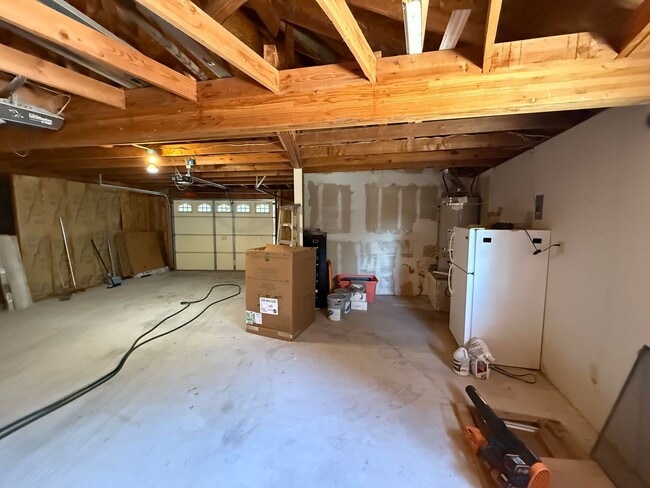 Building Photo - 3800 Casey Ct