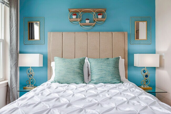 Building Photo - 2710 17th Ave S