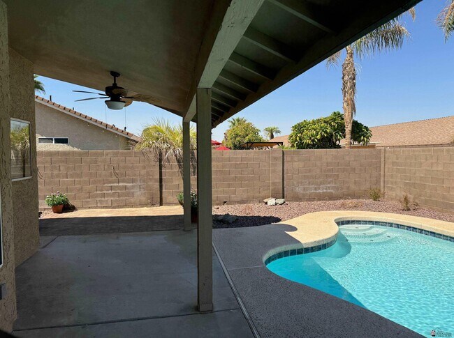 Building Photo - 3648-3614 W 14th St