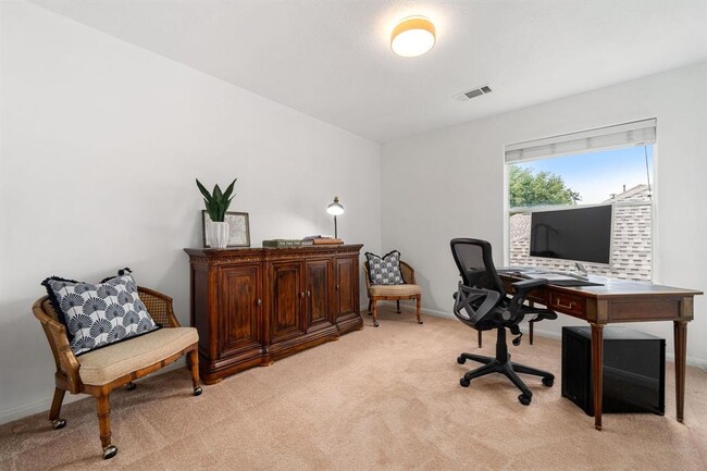 Building Photo - 1230 Ventura Canyon Dr