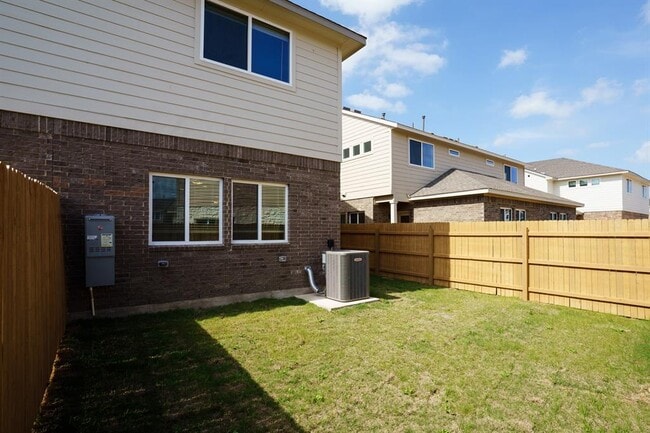 Building Photo - 113 Furlong Dr