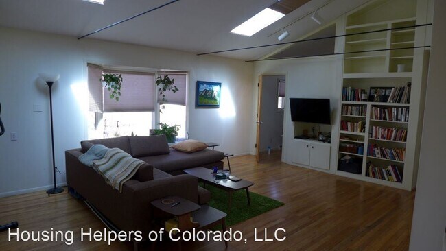 Building Photo - 5 br, 3 bath House - 330 South 42nd Street
