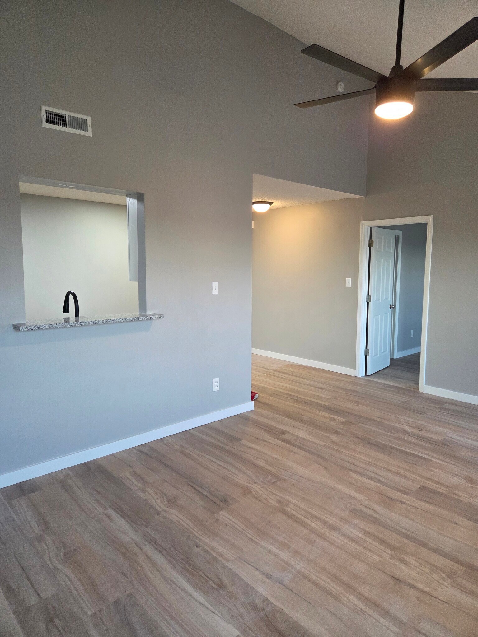 Building Photo - 8022 Intervale Way