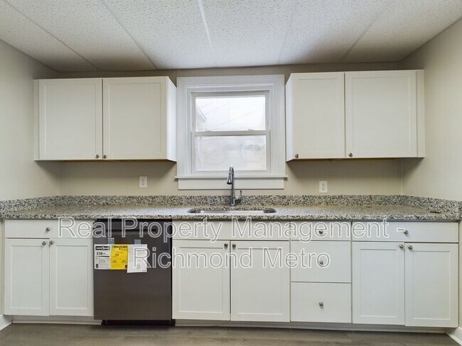 Building Photo - 1812 Gatewood Ave