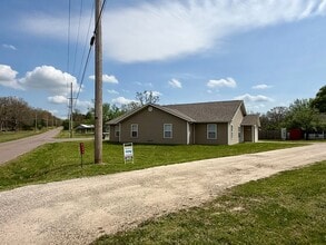 Building Photo - 1278-MF2-IO
