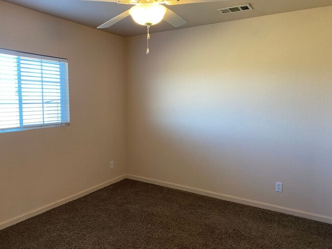 Building Photo - REDUCED!! 2 Bedroom 1 Bath Country Property!