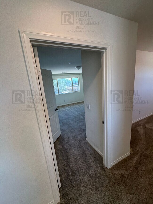 Building Photo - Spacious Menifee Home with Open Floor Plan, Walk-In Closets & Covered Patio