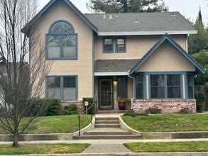 Building Photo - **SHOWING THURS. 3/26 - SAT. 3/28 @ 12:30-1PM**