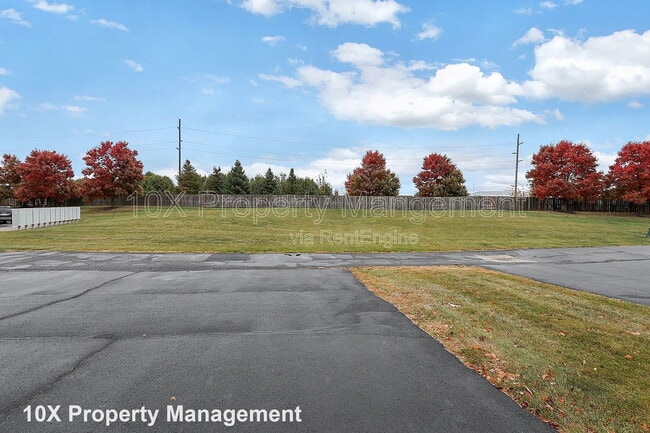 Building Photo - 1442 Bloomington Blvd