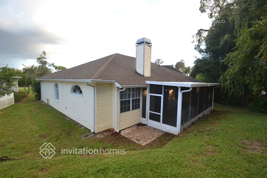 Building Photo - 1855 Lexington Pl