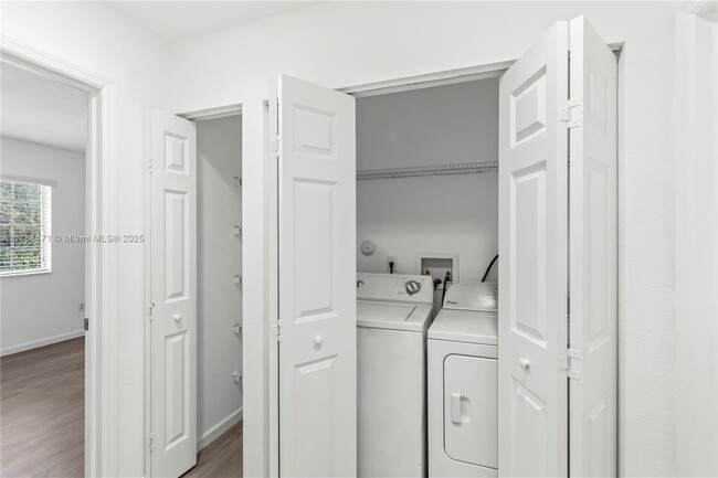 Building Photo - 1209 Abaco Ln