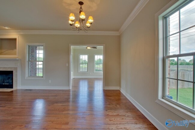 Building Photo - 4905 Saddle Ridge Dr SE