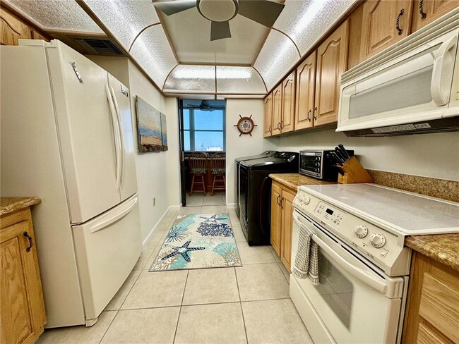 Building Photo - 15462 Gulf Blvd