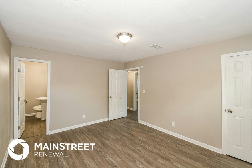 Building Photo - 6260 Merrill Rd