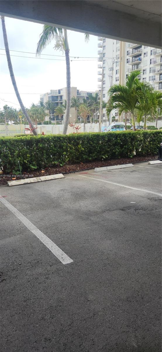 Building Photo - 1600 S Ocean Dr