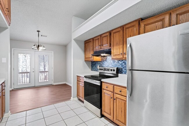 Building Photo - 3 Bed • 2 Bath • Valley View School District