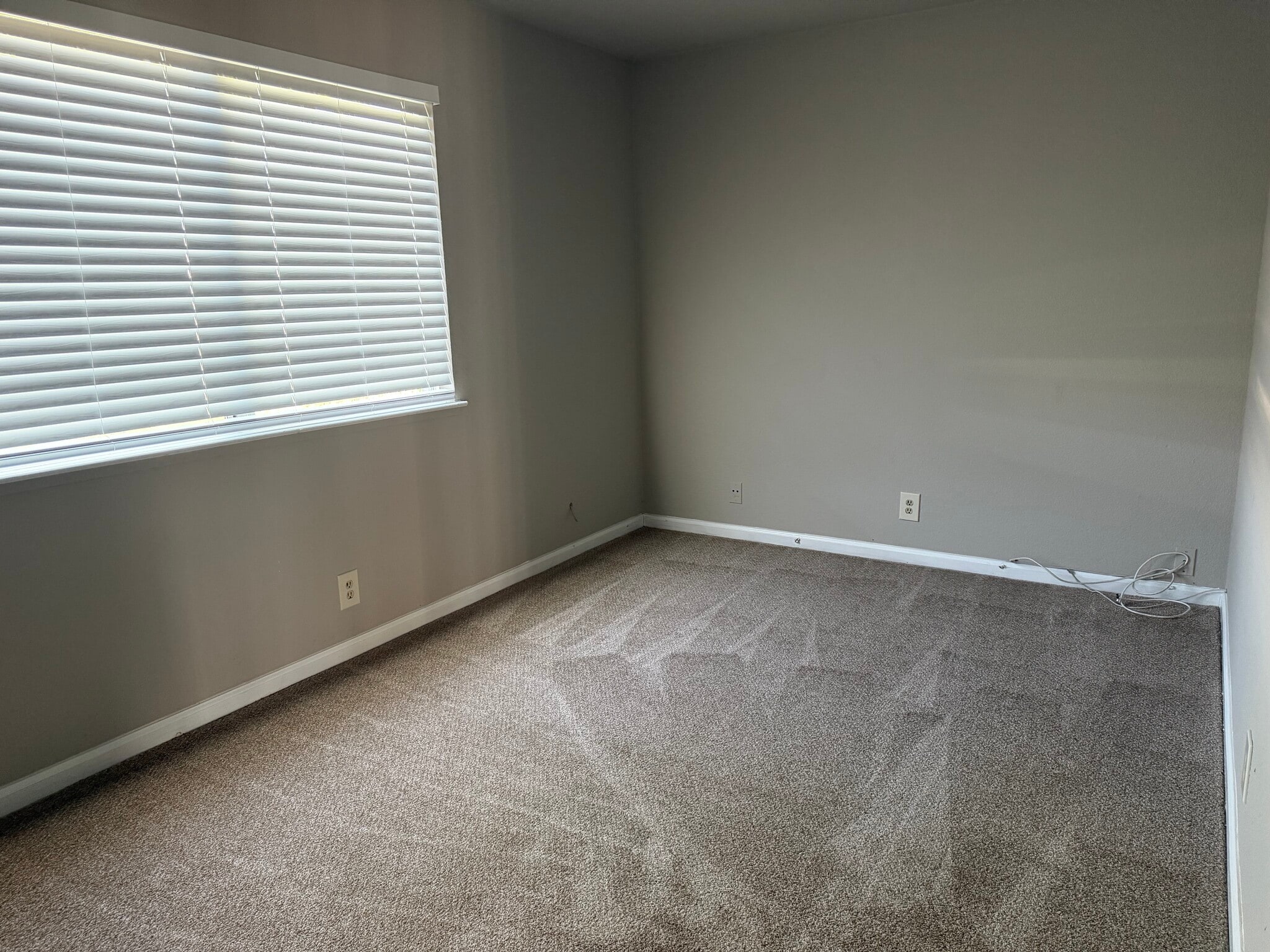 Building Photo - 807 Emperor Dr