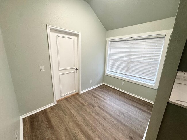 Building Photo - 8225 NW 83rd Pl